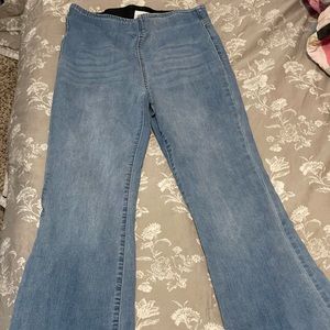 The Knox high rise flare jeans. No button or zipper!